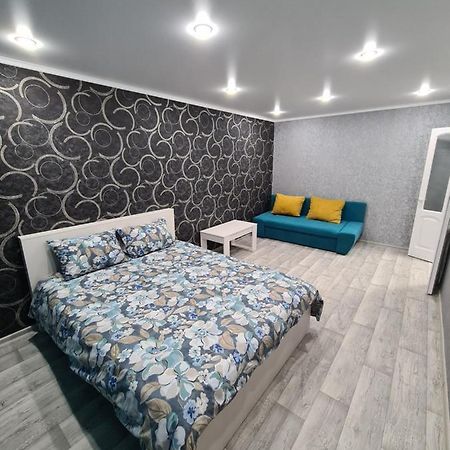 Однокомнатная Квартира В Центре Петропавловска Eksteriør bilde